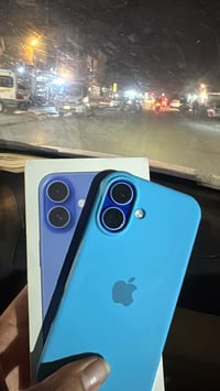 ايفون 16العادي  جهاز مكفول  ذ128 ب92 كارتون وشاحن اصلي  للمراس فقط  07...