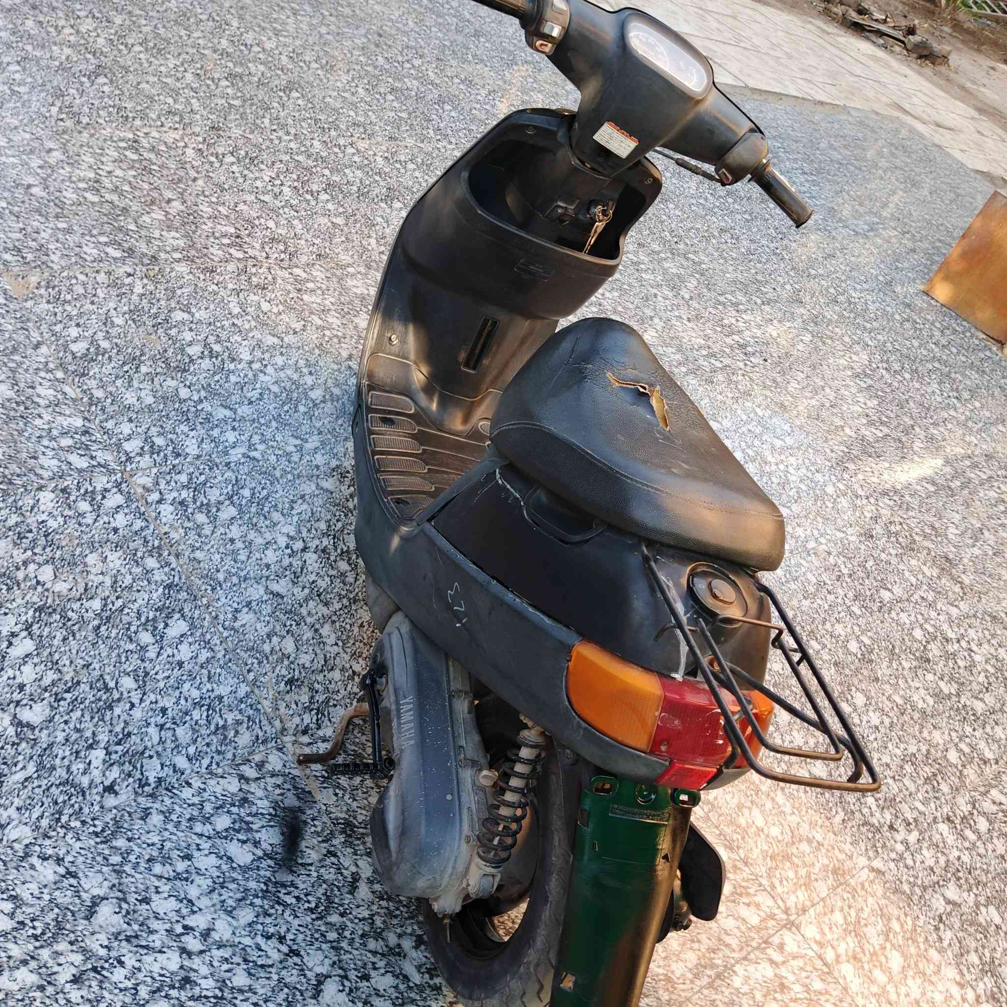 السلام عليكم دراجه للبيع بتره خط واحد مكينه ناعمه ما مفتوحه كهربائيات اشاير سلف هندر شغالات ما عوزه شي السعر 450 وبيها مجال بصيط للشراي


**إذا كنت صاحب هذا الإعلان وتريد حذفه لأي سبب، رجاءا أرسل رسالة إلى الدعم الفني**