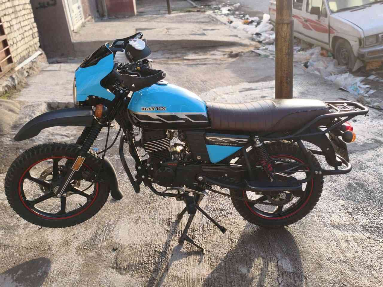 دايوان موديل 2023 نازل من الشركه 2025بيدي منزلها واخذتها ارقام ورق اني رقماتها 
دراجه مكفوله كفاله عامه بس تانكي بي ضربات بسيطه دراجه خير من الله ممشتغل شركات 
محل كوزمتك اي استفسار خابرني عله هذا الرقم ***********
