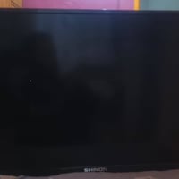 حجم 32 شغاله الشاشه كل شيء ما بي 85 ألف وبيها مجال رقمي 07805155712