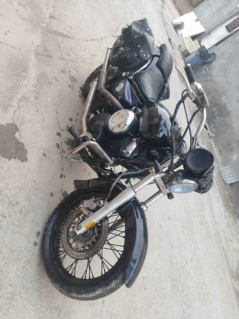 السلام عليكم من رخصت الادمن دراجه للبيع دراك ستار 400 مكينه وكير خير من الله نقص الدراجه صفاحيات كهربائيات كامله نكره سلف مكان ديالى تقاطع الساده السعر 950 وبيه مجال  *********** غير متواجد على الفيس واتساب بي
