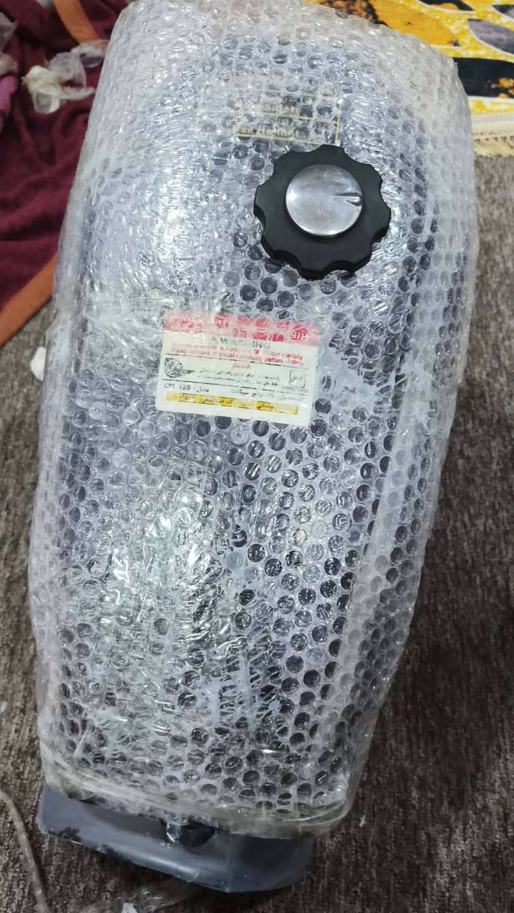 سلام عليكم متياز شبه الشلامجه 3,احرف سوبايه سوده الاصلي دراجه  نضيفه كلش  دراجه مال جناي مو بيع وشره ومتوازي عليه 
تانكي مغلف هوه وصفحيات شوفت عينك 
مديل 27 

725 وبيه مجال للطيبين 
***********
