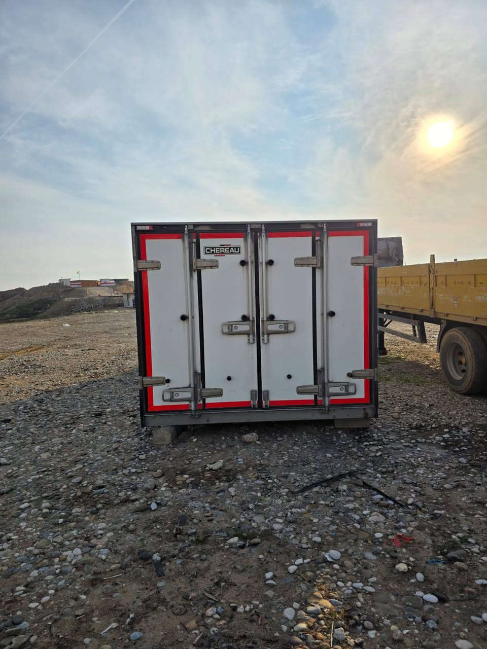 براد طول 7.30 ارتفاع 2.40 نظافه ميه بل ميه السعر 35 قفل رقم الهاتف ***********
