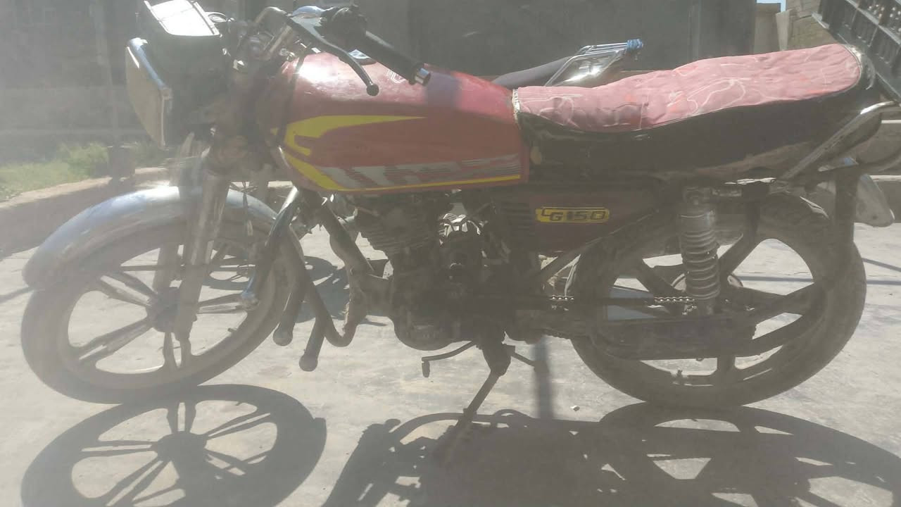 سلام عليكم دراجه للبيع
160 وبيه مجال بصيط 
ادمن حبيبي،،، لخاص مفتوح رقم الهاتف *********** واتساب
