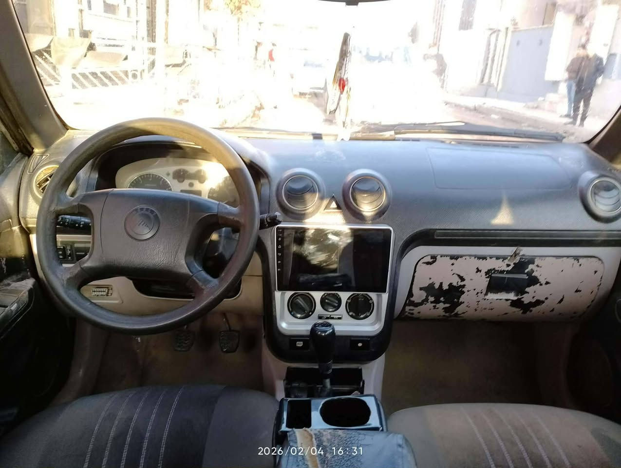 سي كي موديل 2012  كير ومكينة شرط كشر كدام العين كابون بنزين بيها سنوية 2027شرط التحويل  والوكاله السعر31 وبيها مجال رقم ***********
