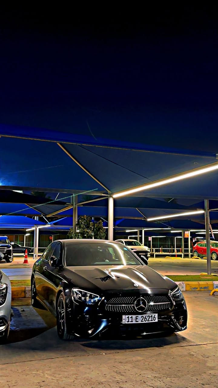 مارسيديس بينز E350 CLASS AMG 2022
وارد امريكي قطعتين استبدال جاملغ امامي عكس السائق والبنيد نفس اللون بدون دواخل ايرباك استيرن راجع شركه ماشيه ٣٦ ميل
فول موصفات 
1. فتحه بنوراما
2. ابواب بصمه 
3. كامرات 360 
4.صندوق كهرباء  
5. داخل اسود 
6.كشنات تدفئه 
8. رادارات امامي خلفي جوانب 
9. حساسات 360 درجه 
10. شاشه متصله حجم الكبير 

💎 📮

11. شاحنه لاسلكي 
12. اتو بارك + اتو هولد
13. كشنات كهرباء + مساج + خزن ميموري 
14. لد داخلي 64 لون
16. ويل  AMG أصلي دفع خلفي 
17. رقم بغداد تحويل مباشر 
18. مكان السياره بغداد المنصور 

***********
