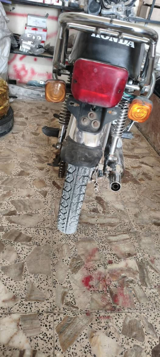 دراجه 15اوراق اصولي محرك خير من الله ارشه للبيع سعر 475وبيه مجال *********** واسط الكوت
