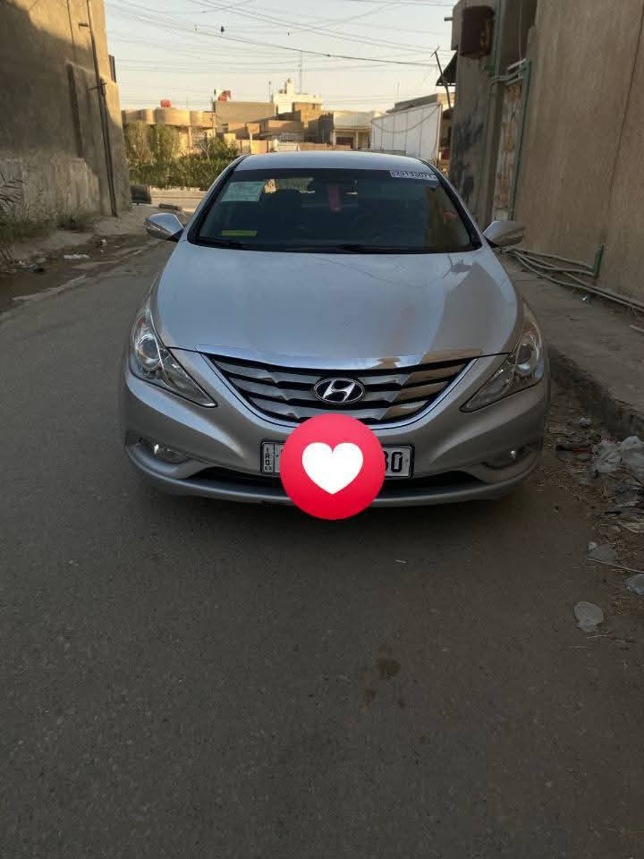 سلام عليكم
سوناتا ادوات كص جنطه 
متومه عل شاصي اصلي دك بكل حاسبات العراق 
سياره مفوله عدى الفتحه 
فول مواصفات بصمه 
خط واحد بانزين المرغوب 
وارد كوري لي هوه نفسه الخليجي
محرك دوش 
غرفه جلد سوده 
كير ومحرك وتبريد كفاله 
سياره حلوه مال جناي 
مكان سياره بابل 
سعرها ٥٠ وبيها مجال 
 اتصل على
***********
