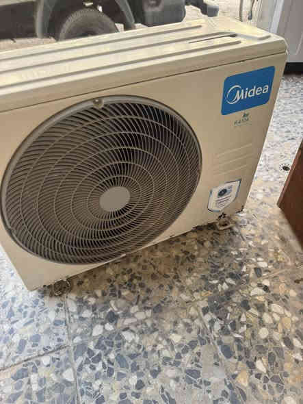 السلام عليكم سبلت ميديا ٢طن جهاز نضيف كلش كامل غراضه كله بلادي السعر ٣٦٥ الف 
سبع ابكار مقابل ثانوية الانتصار
***********
