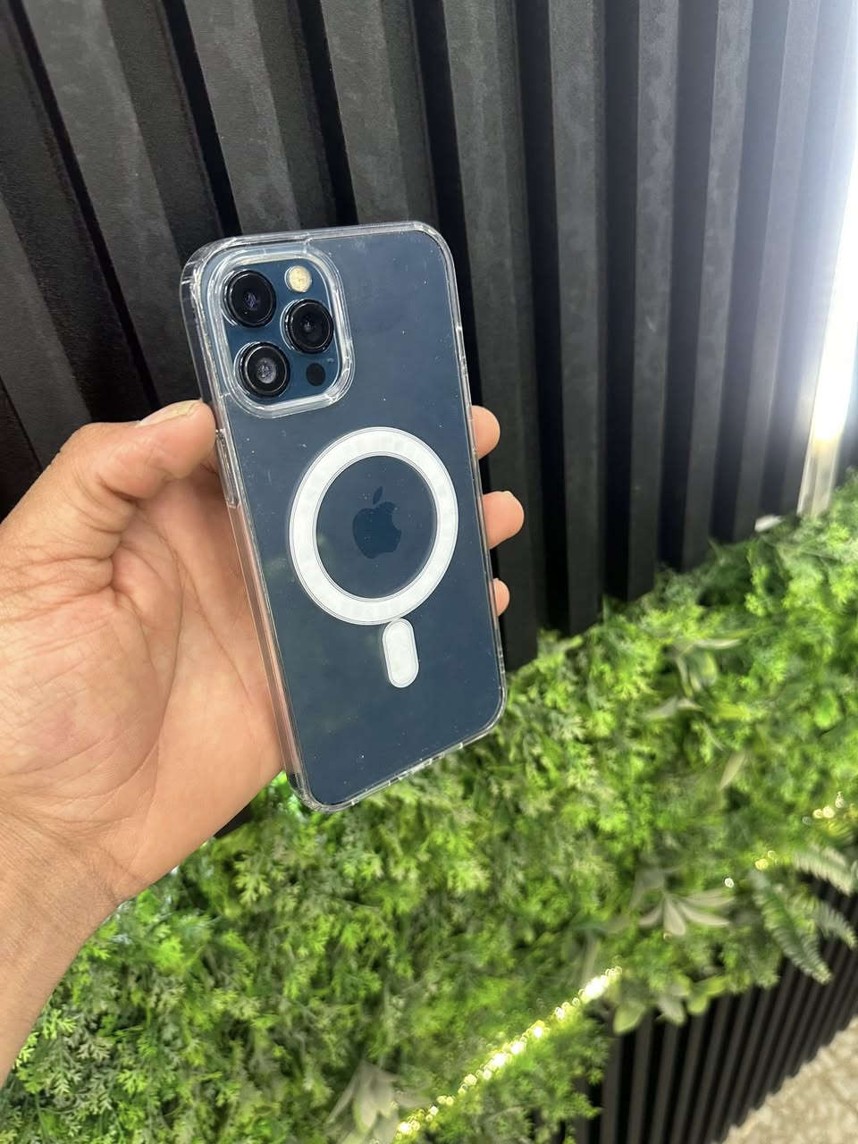 سلام عليكم ايفون ١٢ برو ماكس جهاز لوك كلة شغال كلش نضيف مستبدل فقط شاشة احسن نوعية ٣ خيارات وبطارية ١٠٠ جهاز كلة شغال ذاكرة ٢٥٦ شرق اوسط سعر 290وبي مجال بصيط مكاني بغداد الامين *********** فقط بصمة متوقفه
