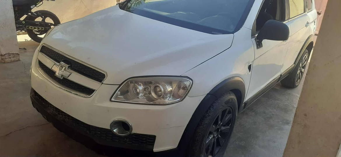 السلام عليكم سياره للبيع او مراوس السياره ادوات السعر 15قفل عاطله بيه كطع نار التصال على هذا الرقم ***********
