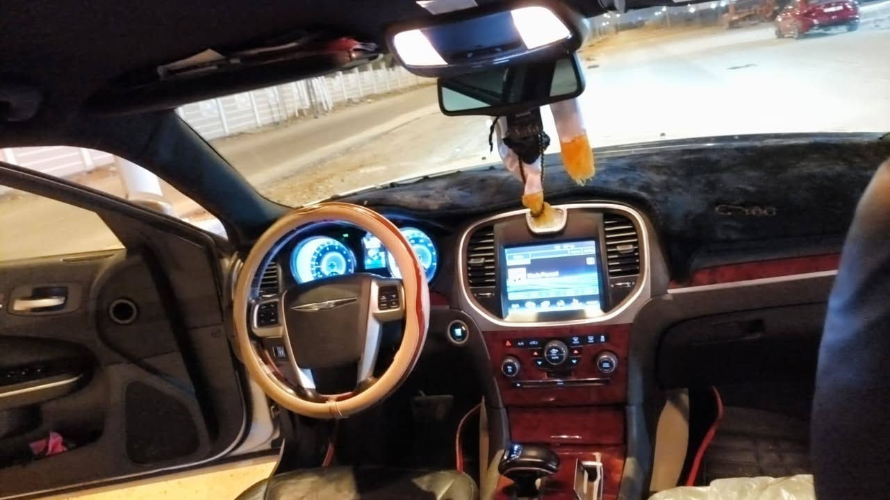 السلام عليكم اوباما موديل ٢٠١٤ ادوات كصه جنطه متوم وكامله طبق الاصل مكينه ٣٦٠٠ سياره من كلشي تبريد تدفئه السعر ٦٥ وبيها مجال قليل لاستفسار *********** العنوان بصره شط العرب اخوان مكلف بلنشر اتصل علئ الرقم
