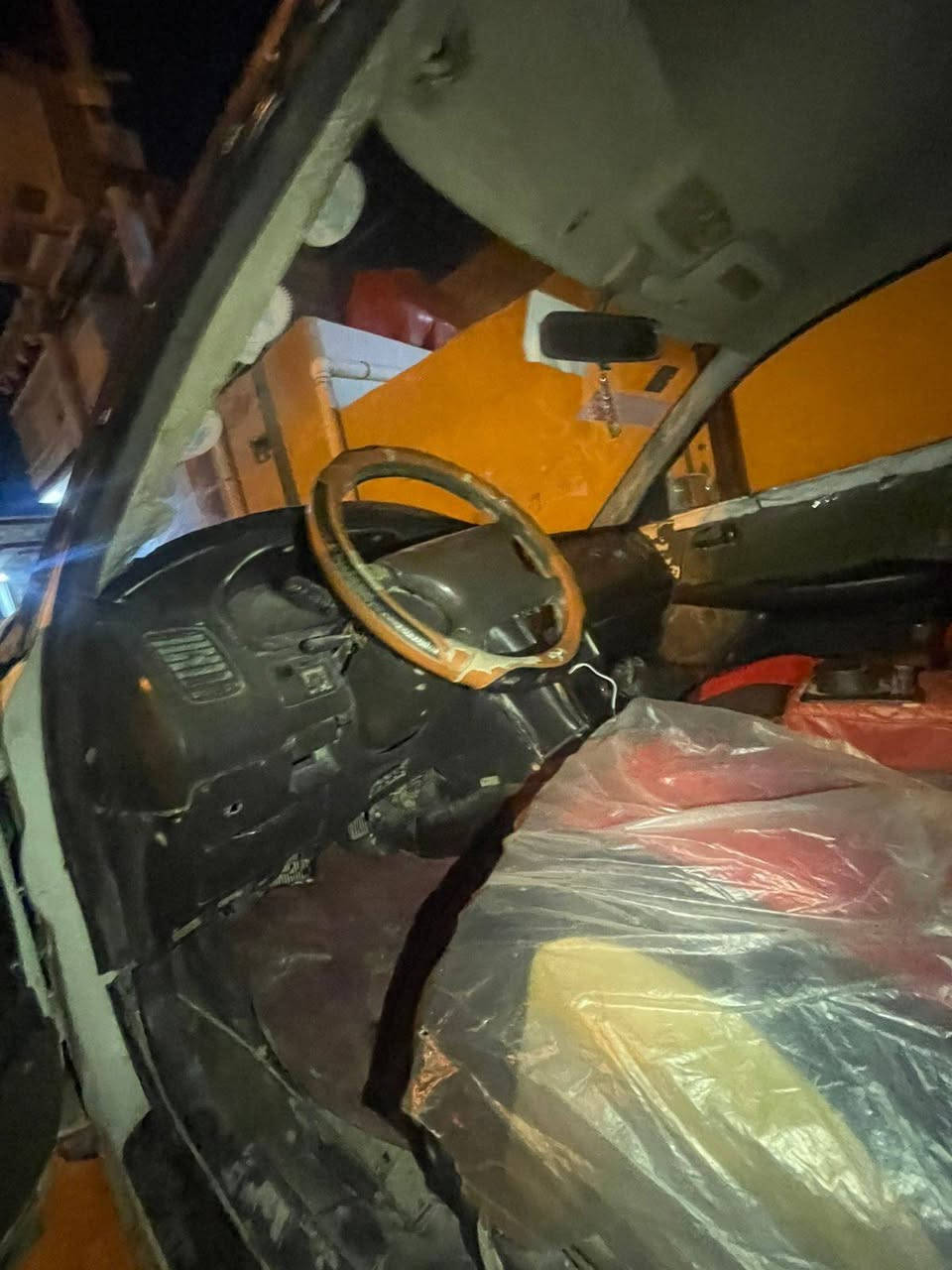 سلام وعليكم سياره كرستا نفخ للبيع الموصفات سياره فقط بيه ضربه جاملق أمامي فقط مكفول من الكص ونقل سياره رقم انكليزي محرك ونيجي السعر 40 وبيه مجال عنواني بصره الزبير ***********
