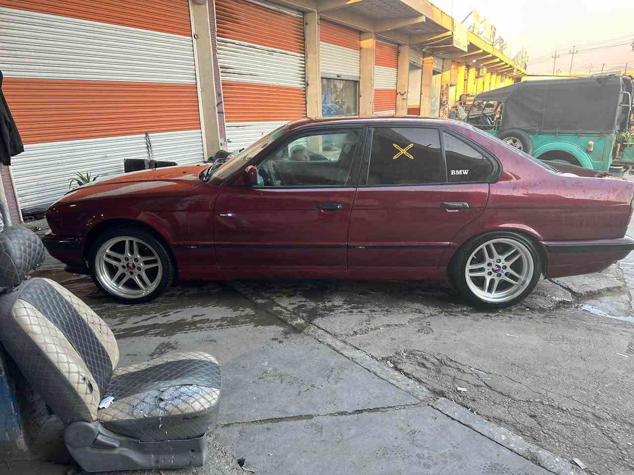Bmw1990
525بلادً اصل وفصل وبليته هم
سياره مناقصهه شي وجاهزه
كير عادي
سلايت
لايت زينون
دواخل جلدد
صدر جديد
سنويه ورقم وهزه كله جديد لل2030
مكانه دياله خانقين
سعرهه 56وبيهه مجال 
*********** خناقين, ديالى
