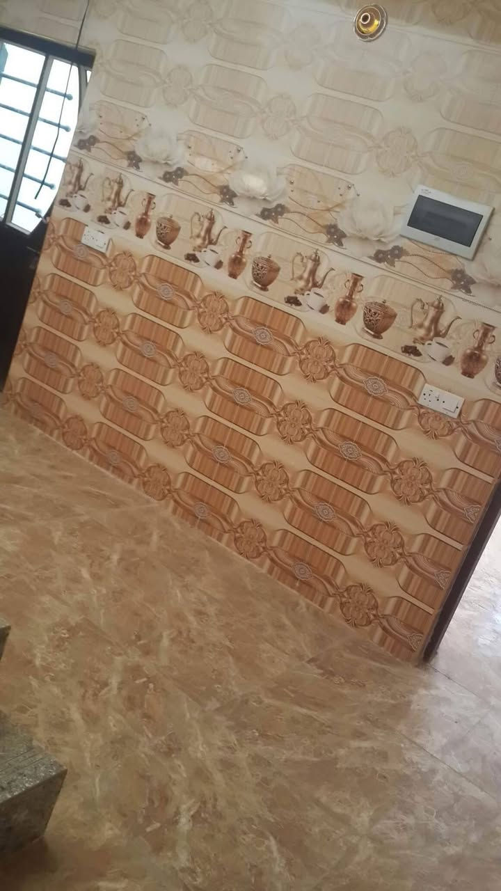 سلام عليكم يوجد دار للبيع مشتمل جاهز بل ٢٠٠٠بضهر شارع ٣٠قرب، اسواق نسيم طابق واحد جاهز من كل شي  @@@@ جاهز بسمي لشراي يتصل وحالي، حال السوك ***********
