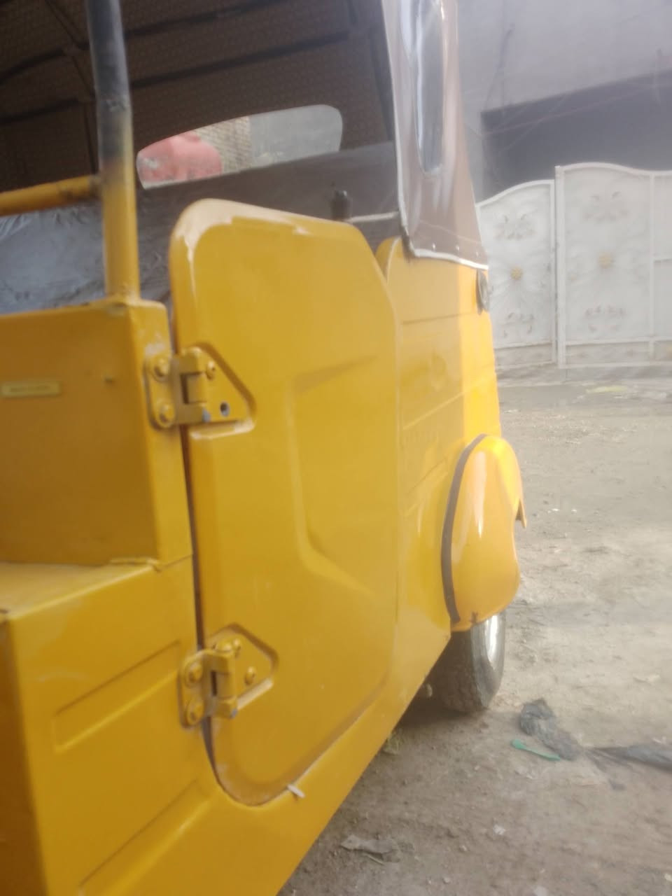 سلام عليكم تكتك موديل 2018 محرك 20 تكتك جاهزه وخير من الله تاخذه كبل تشتغل حته بيبان بيه نقصه بس وصل سعر 3 ملاين وبيه مجال ***********
