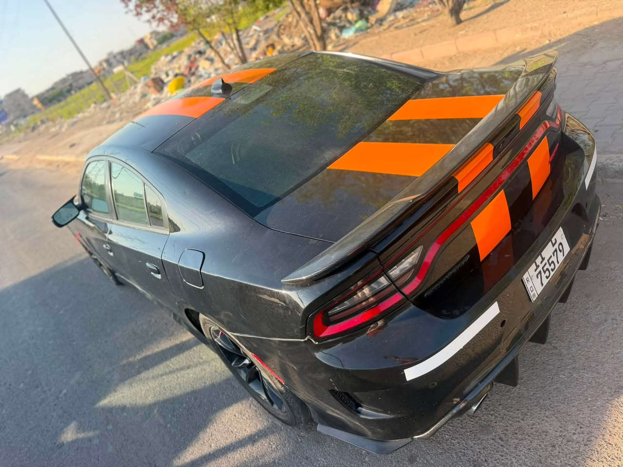 رجا مو شراي لا تتصل وتواعد وتخليني ماجاوب عالم ومتجي 🌹
جارجر ارتي 19 محرك 5700 ماشيه 30 مايل حقيقي 
مصروفلها هواي وبدون نقص صور حادث وسونار بلمنشور 
ب155 ورقه قفلها سعر نهائي لان منزل من سعرها هواي 
عنوان سياره بغداد الشعله حي جوادين 
رقم بغداد باسمي *********** 
بوابات دكمه تسد صوت وتفتحه 
برمجه كامله 
منضومه لايت زنون اصليه 
وشم جديد
