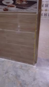 شقه للاجار • بنايه ناصيه • قرب صالون علي زين