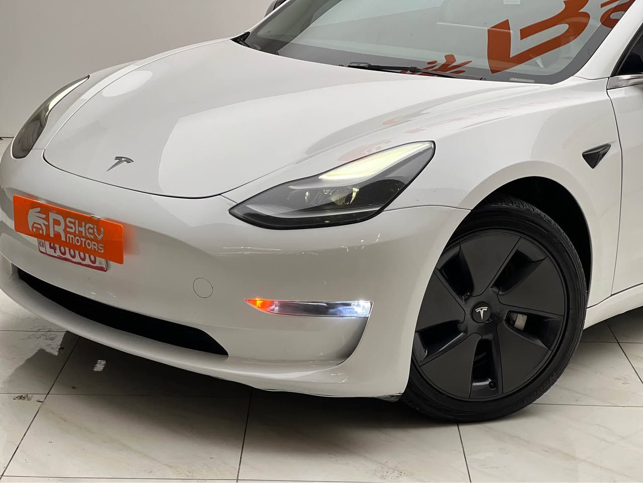 Tesla Model 3 Single motor 
تیسلا مودیل ٣ ٢٠٢٢ 

محرک کهربائي بالکاملب مدی 415 کم   
ماشية 64,000 میل و بحالة ممتازة 

 
ضرر السيارة باب سایق صبغ و باب وری السایق و جاملغ خلفي کلیر امریکا   
السیارة بدون دواخل بدون ایرباک نهائیا❌

 سیارة کلش حلوة وشبابیة مكفولة من باتري و موتور وكهربائيات….

السيارة مرقمة رقم دهوک..

ب  سعر (155$) ورقة و بيها مجال بسیط للطيبين

مكان السيارة

دهوك -معرض ارشف R-Shev
رقم51 من معارض التيرمينال 

***********
*********** دهوك, العراق
