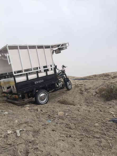 السلام عليكم ستوته امتيار رقم ابسمي موديل 14 الدراجه مال جناي نضيفه شوفت عينك السعر 2750مكاني نجف حولي مال المصعد الكهربائي ***********
