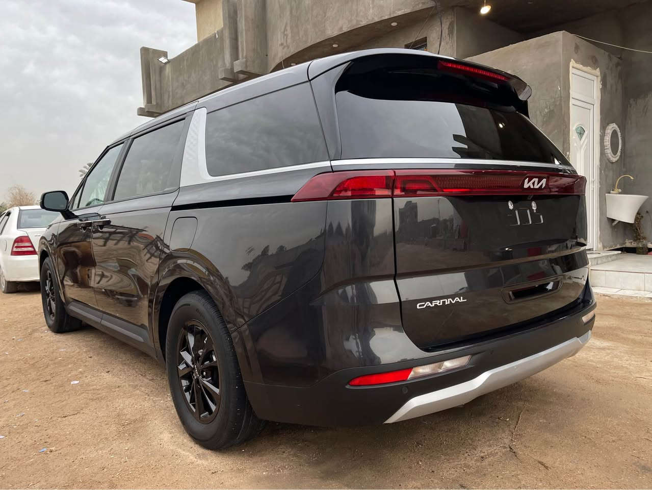 السلام وعليكم كيا كرنفال موديل 24وارد امريكي تقرير غرق شرط السونار كفاله كهرباء مكينه كير شرط الفحص موصفات باب كهرباء بصمه تشغيل عن بعد مكينه 6سلندر 7راكب حره بدون رقم حاضر للبصمه بكل مكان السعر 230جوه سوك سياره ماشيه 16الف وضع الشركه للستفسار *********** البصرة, العراق
