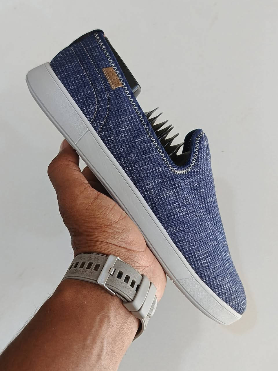 نون بوش اصلي اورجنال
▪️قياس 42---26..cm طول القدم 
👟 طبي وزن خفيف مريح القدم 
☎ واتساب ***********☎
🚗 توصيل كافة محافظات العراق 🚗
