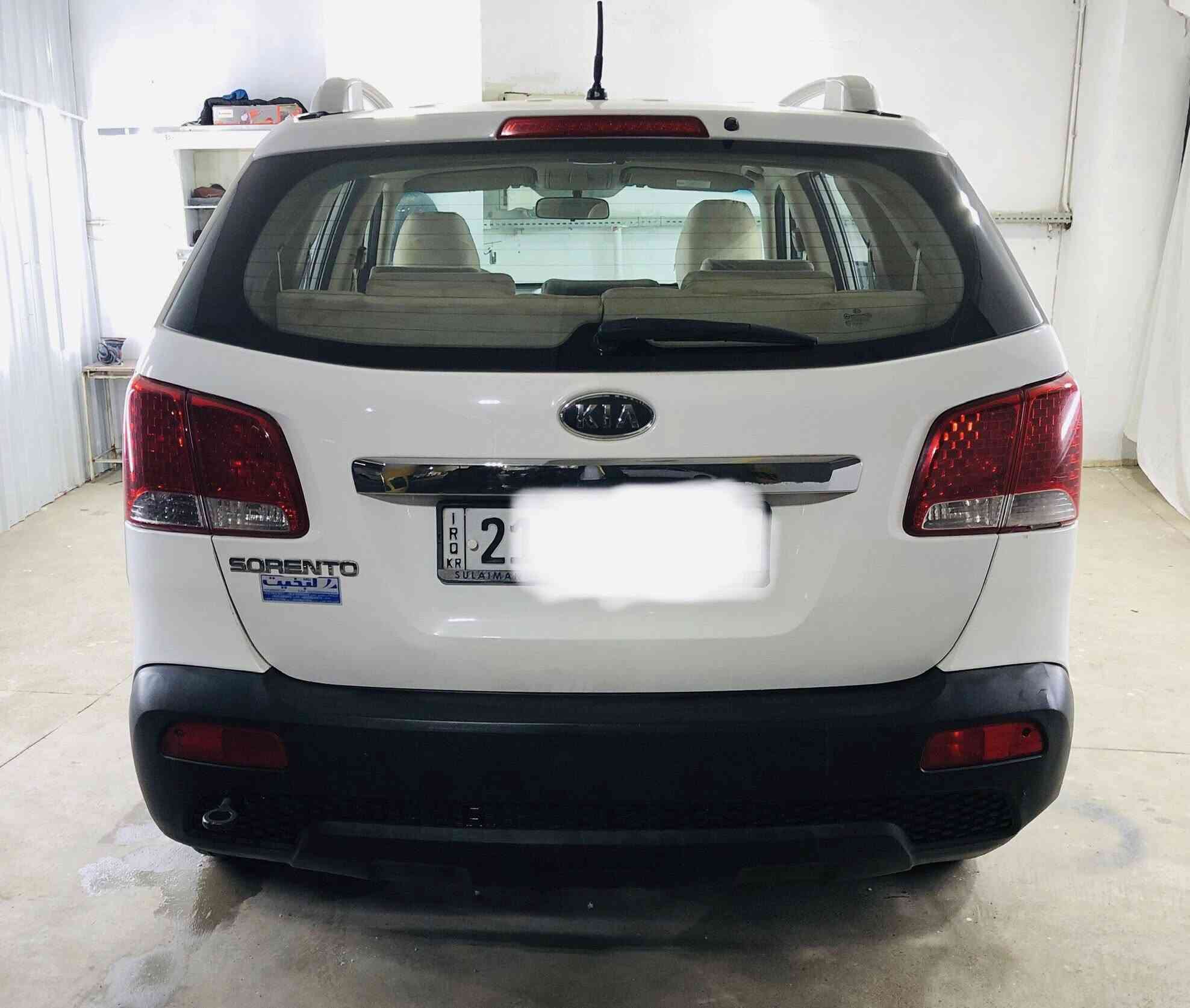 سلام عليكم كيا سورنتو للبيع موديل 2012 سياره مال بيت احله من صور صفر شركه بخيت ماشيه 97 الف حقيقى سياره 4 تايرات جديد رقم سليمانية جديد دولى سنويه جديد بسمنه محرك 2400 دوش سياره مكفوله 7 راكب تبريد قطعتين مواصفات دولى سويجات اثنين موجود سعرها 153 بيهه مجال مكانى قضاء كلار اتصال ***********
