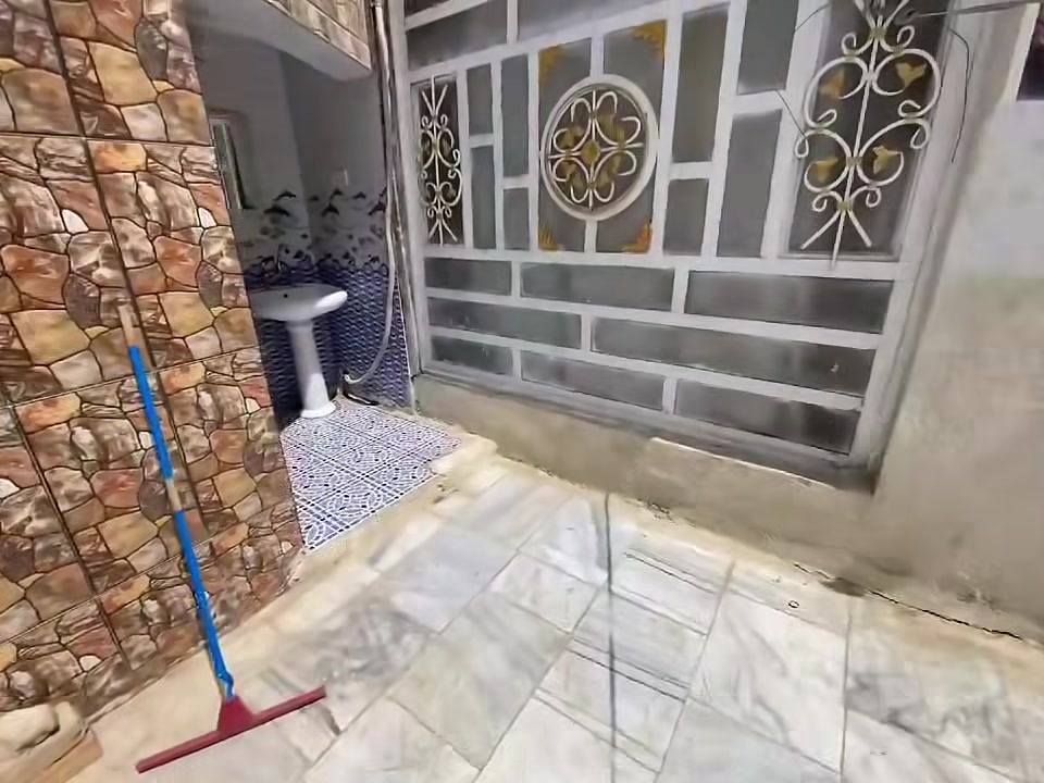 لٱسباب الوعود الكاذبـة تم اعادة النشر
الدار للبيـع
المـوقع/الدوايـة/الصـوب الكبير/منطقـة الدور /شارع مدرسـة بغداد الاهليـة
طابـو صرف..
المساحـة ١٥٠ متر..
استقبـال طول٩ متر وعرض ٣ ونص
صالـة٥في٤
  غرفتيـن.نوم ٦ طول ٣ونص عرض
مطبـخ حـار+ بارد٦طول/٥ ونص عرض
صحيـات خارجـي
حمـام داخلـي
البيت نضيف +شيمٌـان
مخزن +كلدور+طارمـة
يتضـمن جميـع الخدمـات 
السعر 95 مليون  …
للطلب والاستفـسار 
الاتصال برقـم(يوسف)
***********
