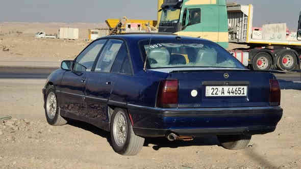 اومیگا للبیع  مودیل1993 رقم جیدید 2029 سبخ بیلادی سعرە 40 ***********
