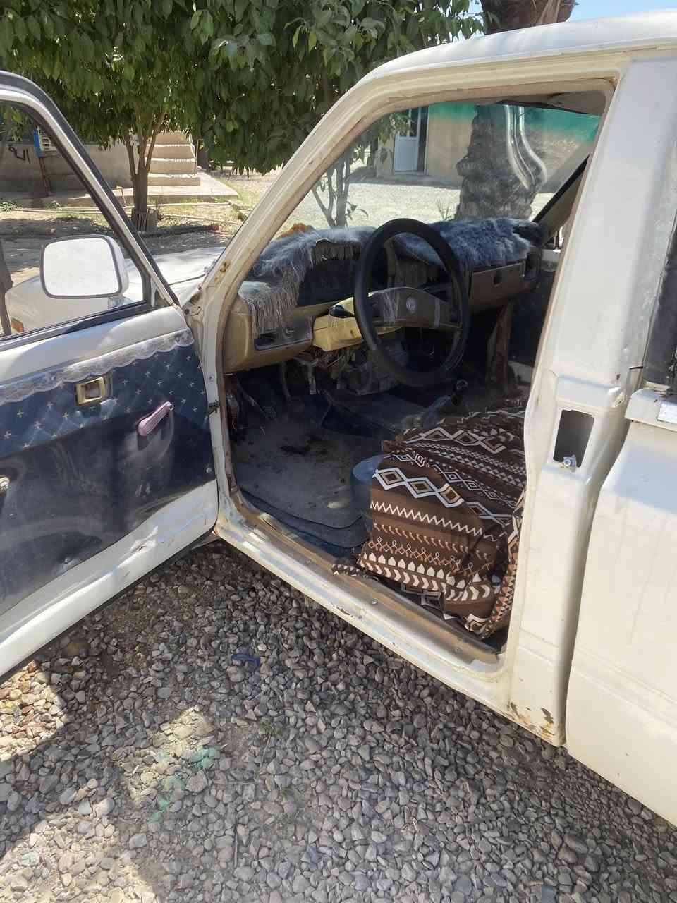 السلام عليكم للبيع بكم 80 رقم جديد تحويل ثاني يوم نضيفه نكره سلف كل شغال سعر 38 وبيه مجال بسيط وحي الله الشرايه لاتصال *********** المايعجبه لا يعلق
