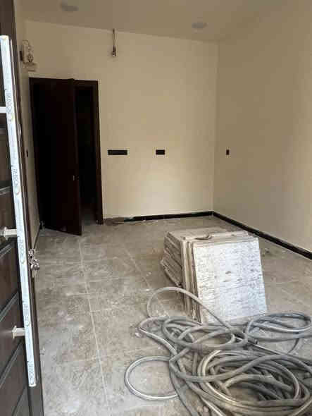 مشتملات 75 متر توون للبيع 🏡🏡بسعر منااسب جدا💥🔥

واجهه 3.75 متر 
نزال 20 متر 

بناء حديث درجه اولى 

يحتوي الواحد على صاله ومطبخ و3 غرف نوم 
وصحيات عدد 2 وبيتونه سطحين 

العنوان :: حي الجهاد :: ديوان المخابرات :: خلف شارع 60 

السعر والاستفسار الاتصال على الرقم *********** 📞📞مكتب الشهم للعقار 💥💥
