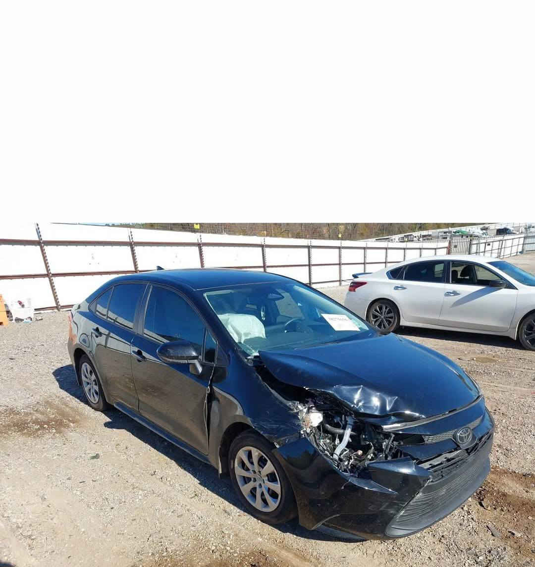 السلام عليكم
تويوتا كورلا 
2023 
ماشيه 17000
محرك 2000
بعده زيروه
مواصفات LE
شاشه كامره فول تحكم ستيرن كار بلي هاند بريك بصمه اوتو هولد 
داخل ابيض  
رقم اربيل
تحويل وكاله مضمون
صور الحادث بالمنشور
حافة بوند وجاملغ تعديل بارد
الباقي كله مكفول بدون دواخل الشاصي واللغد مكفولات 
الموقع بغداد الحسينية الراشدية
السعر145$
للاستفسار ***********
