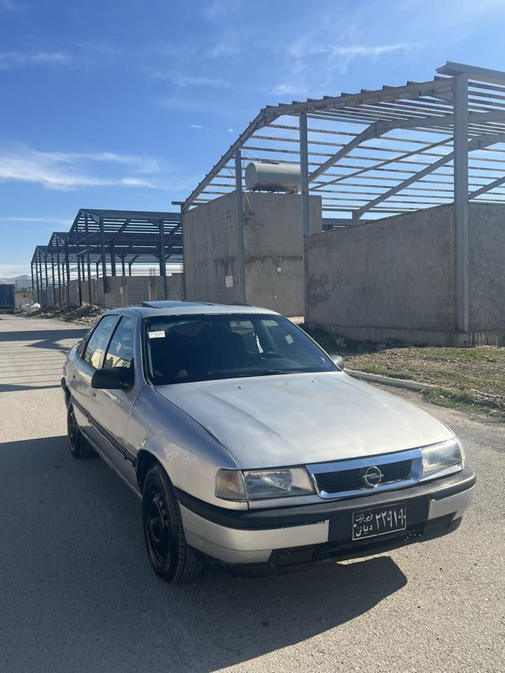 سڵاوی خواتان لێبێت
ئۆپڵ  مكینە ١٨ 
سەیارەیەكی تابڵێی جوان و ماڵی دۆستە 
تازە بۆیاخ كراوە 
پێش ودوا چركەی نیە
٤تایەی تازە
سڵایدە
كارەبای وگەرمی مەزبووت
سەنەوی لەگەڵە بەشەرت 
لە سلێمانیە سەیارەكە
سعری ٢٥ معامەلەیە كەم 
پارەی علوجێكە

0770 184 7042
