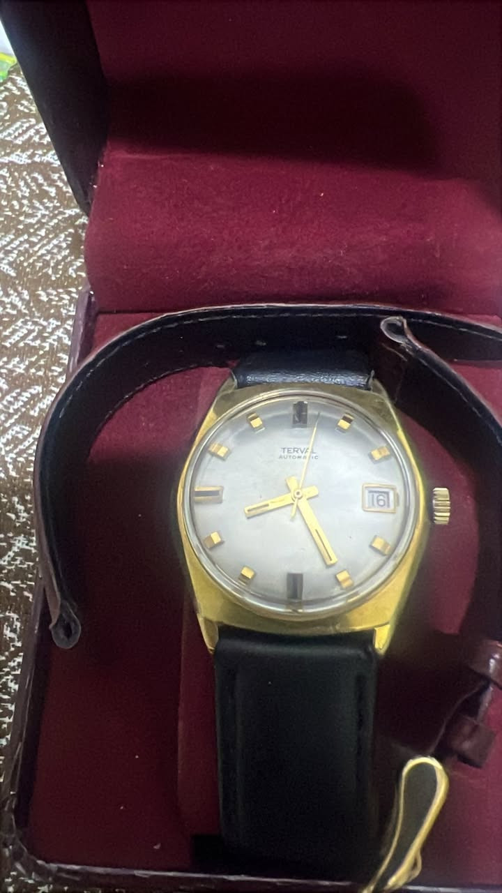 ساعه TERVAL اصلي نظافه 95%مع سير إضافي
السعر : 120$


**إذا كنت صاحب هذا الإعلان وتريد حذفه لأي سبب، رجاءا أرسل رسالة إلى الدعم الفني**