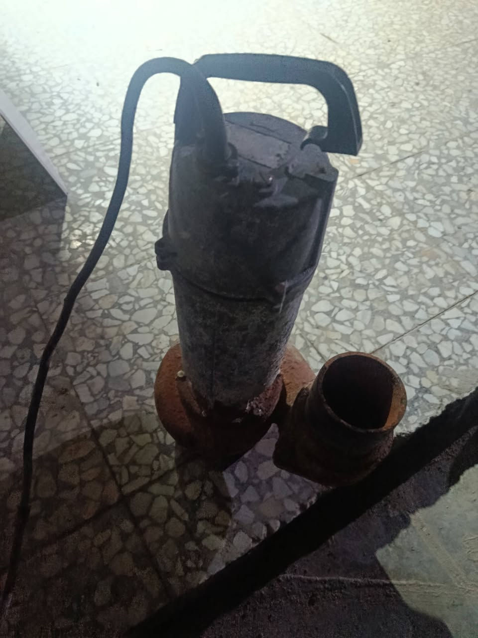 ماطور غطاس نوع الماجد محترك 4في 4
سعر 30
نجف مناذرة ***********
