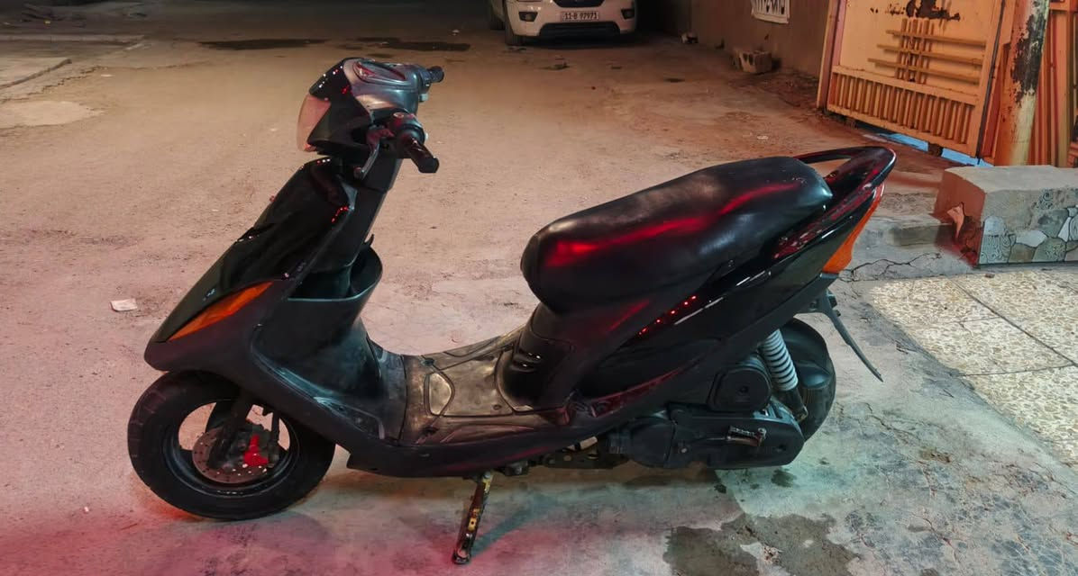 ماكس عدل السعر ٤٠٠ وبيها مجال شغاله سلف وهندر وكهربايات كلها شغاله العنوان الأمين الثانيه شارع نواب الضباط يم تقاطع الزهور رقم الهاتف ***********
