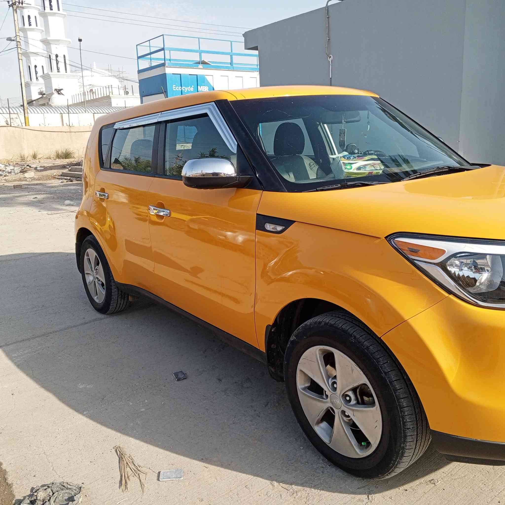 السلام عليكم صول 2014للبيع حادثه أمريكي بنيد مبدل فقط وبل العراق بارد بل باب لسايق مكينه 1600 خير من الله وكير كفاله تبريد ثلج حداديه جديده سياره جاهزه ماشيه 154 عنوان بغداد مدينه الصدر السعر 105 وبيه مجال ***********
