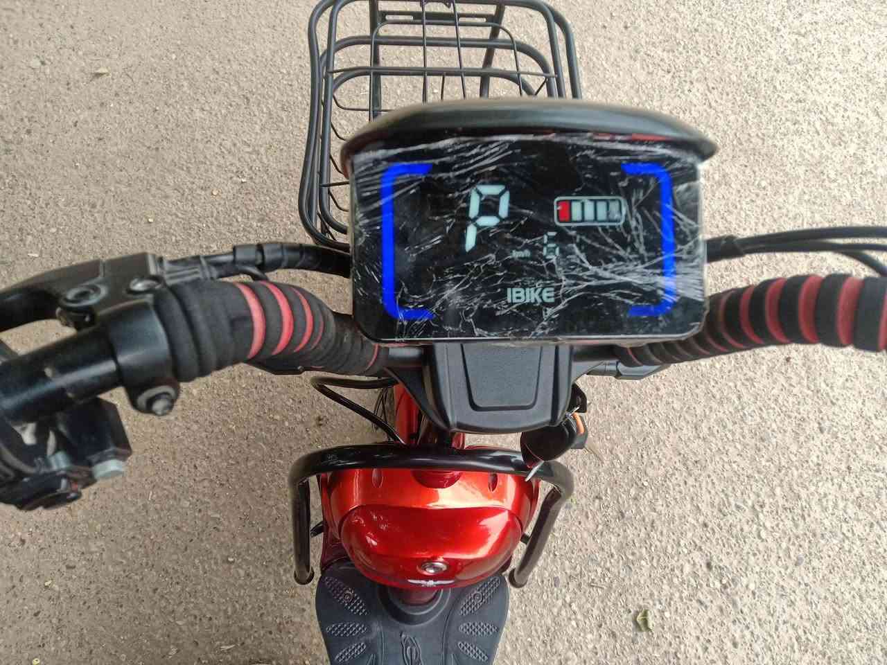 سلام عليكم دراجة شحن للبيع موديل 2024 جاهزة من كلشي بطاريات نص عمر تايرات جدد بيهة جهاز انذار حماية وبيهة سويجين وبصمة وكارت نسختين كهربائيات كلهن شغالة شاحنة اصلية السعر 400 وبيهة مجال عنواني بغداد الكرخ. للاستفسار ***********
