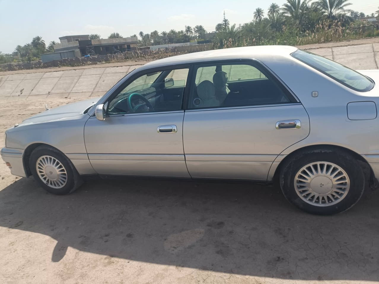 للبيع سياره راس ثور فلات مديل 1998
رقم دولي مشروع وطني  
سياره كفاله عامه من ضربه من كصه من صبغ 
من اي شي 
محرك 3000 فيش وبطل الاسود 
سياره ماعيازه برغي واحد 
سعر 110 بيه مجال 
مكاني نجف  عباسيه ***********
