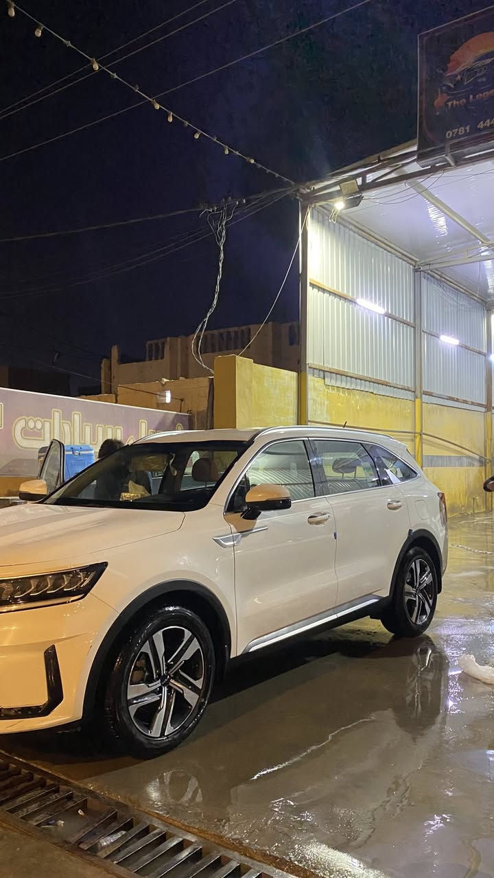 سورنتو 2022 
4 سلندر 
تحكمات ستيرن 
كشن كهربائي 
السيارة ماشية 100 الف كيلو 
رقم بغداد بأسمي 
جاهزة ان شاء الله 
ما بيها اي نقص 
بيها بارد بالجاملغ الامامي
السعر 240$ ورقة 
‭0771 861 1797‬ التواصل واتساب فقط
