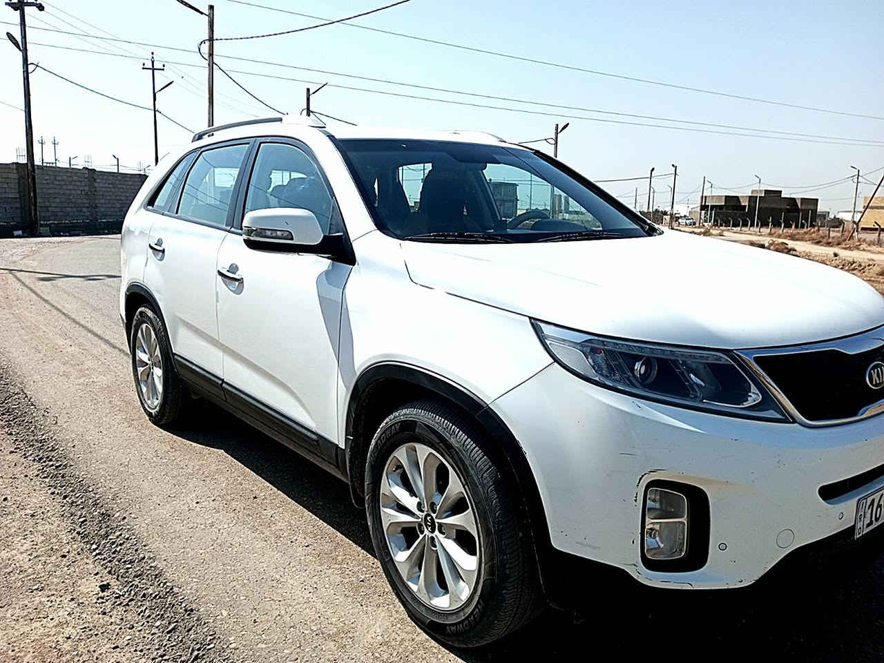 سورنتو 13 خليجي 4 سلندر 7 راكب مكفولة من الصبغ الحادث الضربة 3قطع تبريد رقم قادسية جديد ،، والمكان مركز الديوانية ،، عداد كدامك وهذا السعر 175 بي مجال للطيبين وكلمن اعرف بحلاله ،، *********** 
أي سعر تكتبه لا راح اضايق ولا يقلل من قيمة سياره ،،
