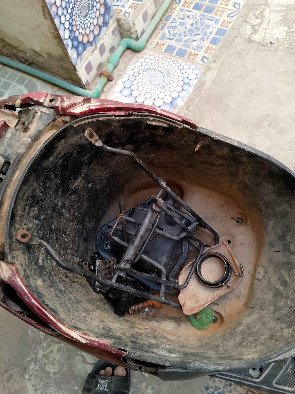 سلام عليكم شباب دراجه بطه للبيع ابيع كوم حديد الدراجه غراضه موجوده سعر الدراجه 60الف قفل قفل شباب مكاني اطوريج ام الهوى الاتصال ***********
