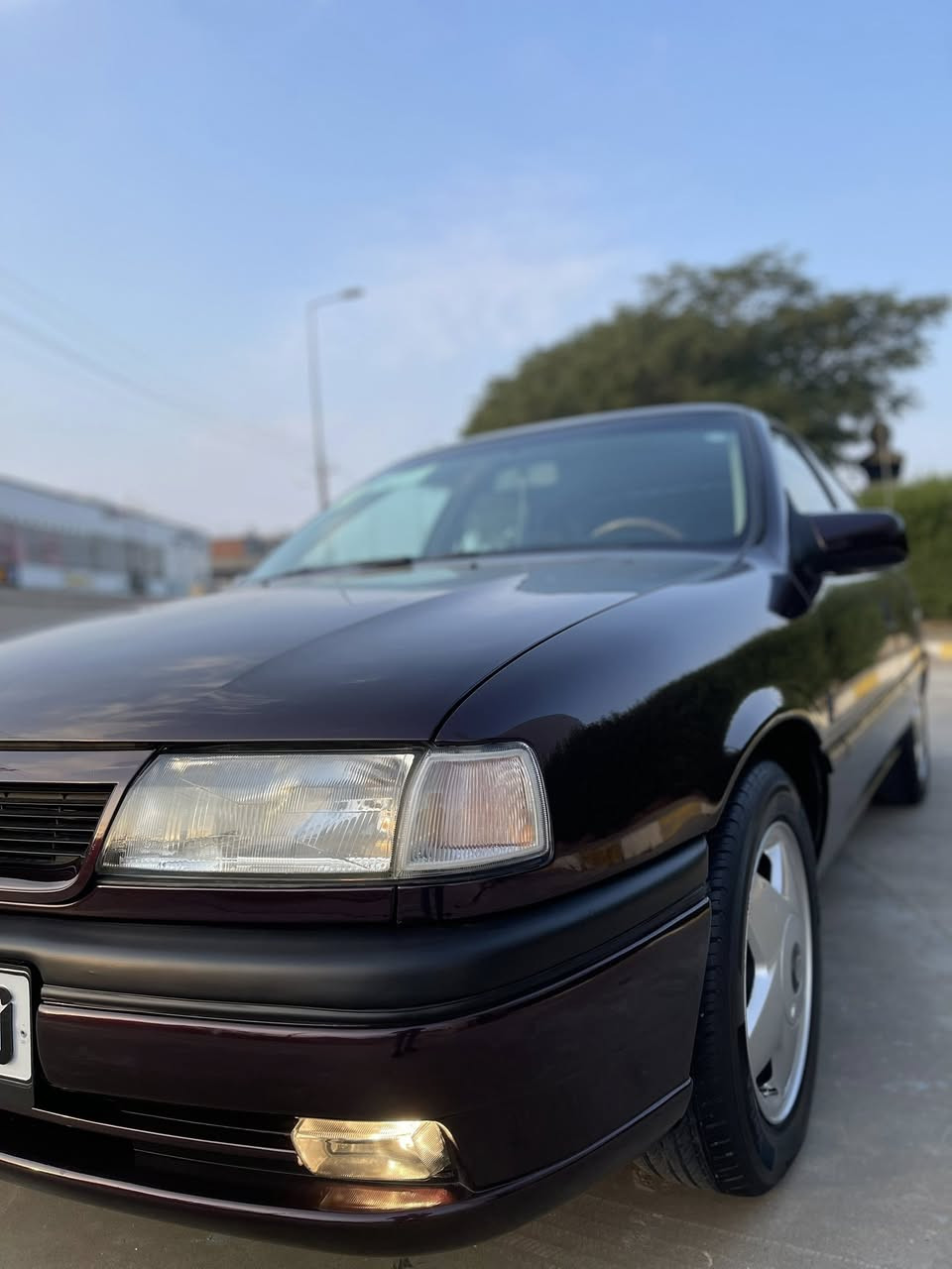Opel vectra 1995 _1.8
اوبل فكترا
موديل ١٩٩٥
مكينة ١.٨
كير عادي
وارد الماني 
رقم أربيل بسمي ٢٠٣١
لون مميز متغير بلاد 
سلايت _ abs _ دبل ايرباك بلاد_باور _ويل كب بلاد_داخل صاج ملكي بلاد_خمس مخدات_اريل كهربائي 
داخل لونين بلاد _ دعاميات نفخ و بروجكتر_هوك خلفي
قفل مركزي كونترول مسجل بلوتوث _ جامات مضلل بلاد 
بدون ضربة او دعم و خياس دوس و هلالات بلادي
فقط صبغ جمالية شرط صبغ اول مرة
***********
***********
مكاني كركوك 
سعره ٦٧ بيه مجال بسيط لشراي 
ملاحضه : سيارة مابيه برغي تجاري او صيني كلشي بيه بلاد و شركة اصلي مالتهه وسيارة من نوادر من جدادته و نضافته
