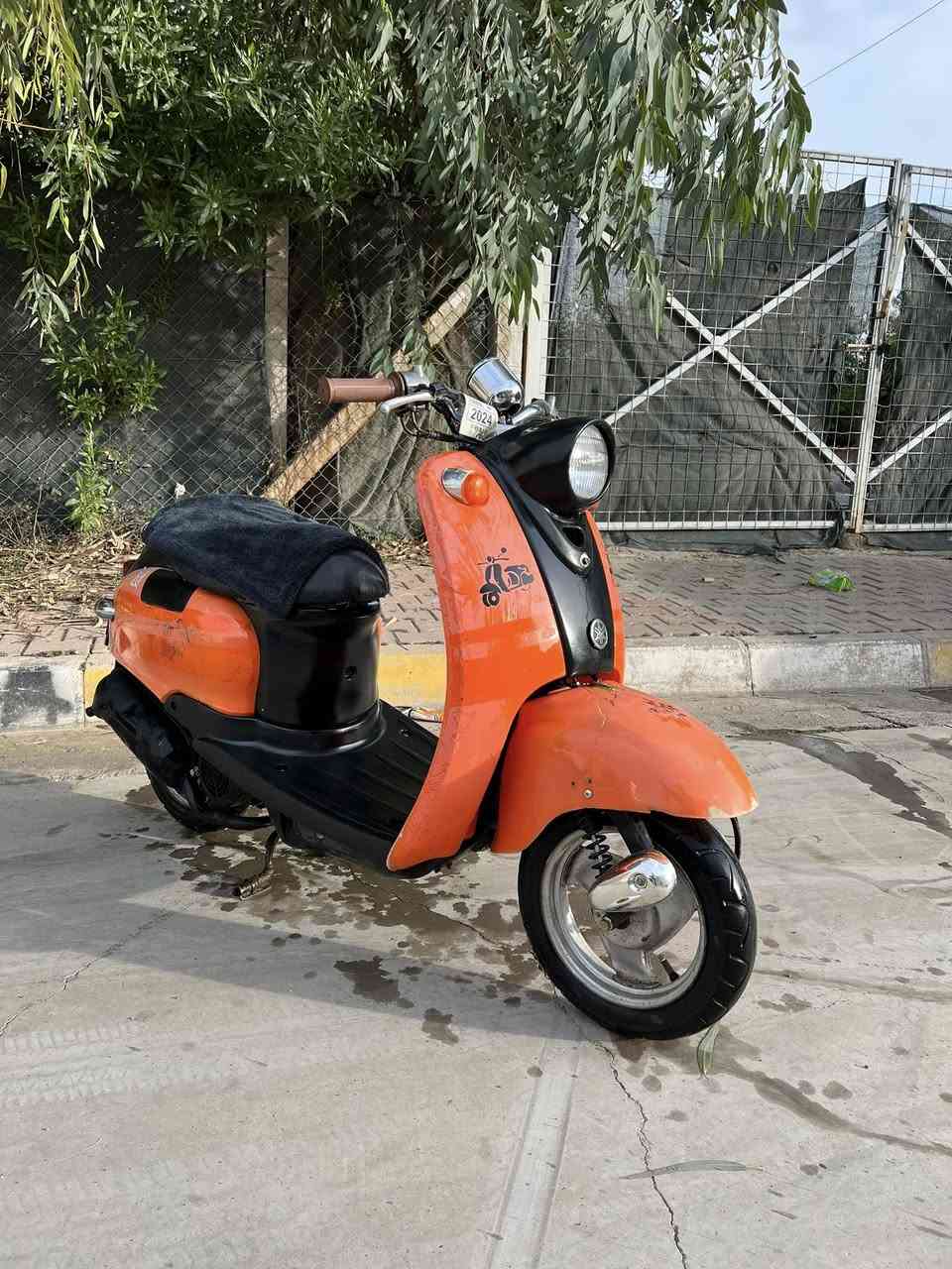 دراجه عبد الحليم للبيع نضيفه كهربائيات كله شغال شرط فقط باتري يحتاج محرك ناعم وكله بلاد تايرات نضيفه وشلعه ومعدل فول 🚀ومكاني حي عدن وهدا رقمي ***********📲 الشراي يراسل خاص او واتساب وسعر خاص 💸📍
