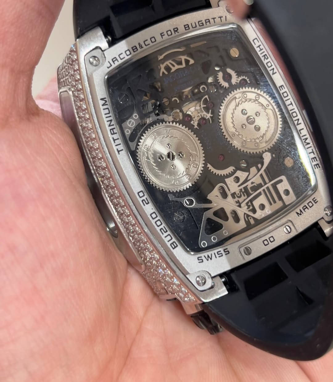 Jacob & Co Bugatti edition
بدي كرستال
اوتوماتيك
سوبر
سير ربل جاكوب
مستعمل نظيف
السعر 220$
المكان اربيل
يوجد توصيل


**إذا كنت صاحب هذا الإعلان وتريد حذفه لأي سبب، رجاءا أرسل رسالة إلى الدعم الفني**