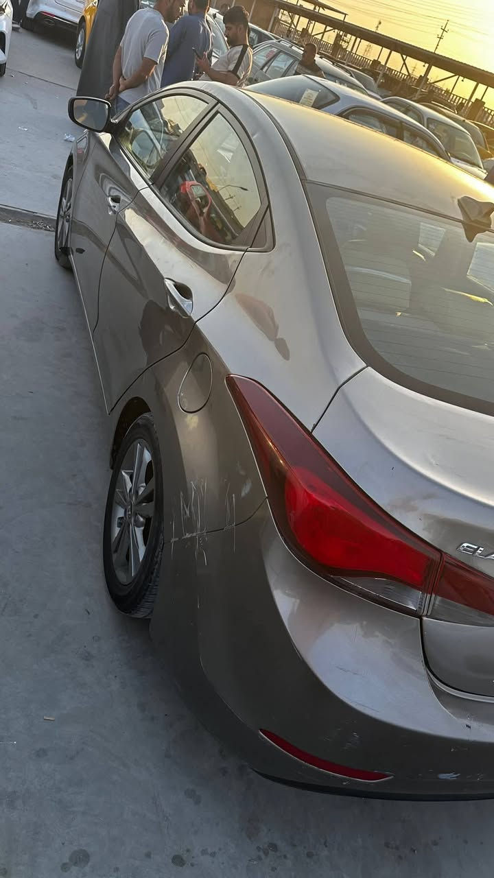 الالنترا ١٦ وارد امريكي مكينه ٢٠٠٠ دوش بيها باب مبدل سياره حلو وكاعده سعر ١٠٥ نهائي  واسط الكوت وباقي التفاصيل الاتصال ***********
