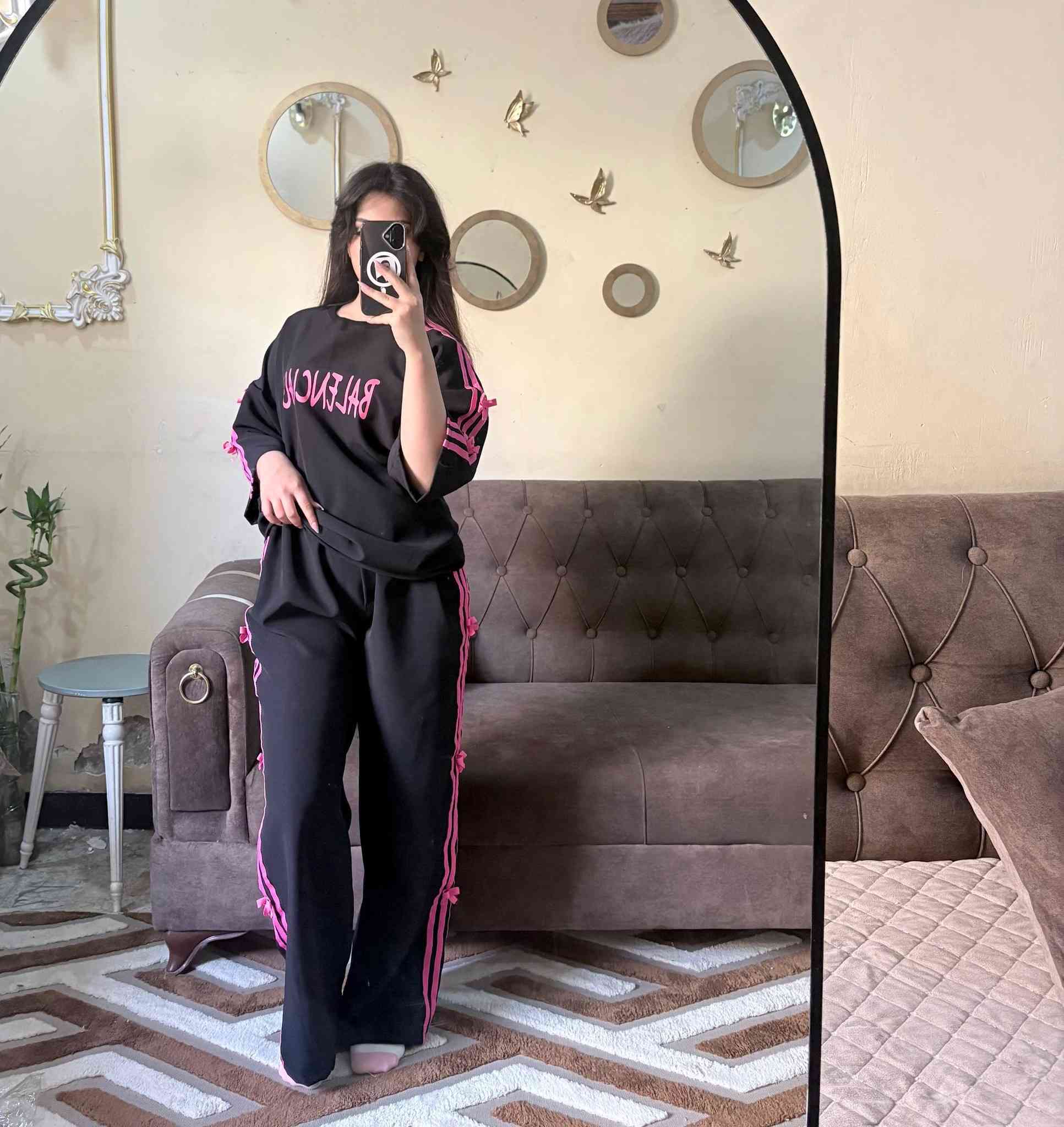 هلو بنات سعر القطعه ع 7 تالاف الدشداشه أما التراكسود ع 15يوجد لدينا خدمه توصيل  للجميع


**إذا كنت صاحب هذا الإعلان وتريد حذفه لأي سبب، رجاءا أرسل رسالة إلى الدعم الفني**