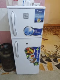 ثلاجة جديدة • بلحسينية • فيها مجال