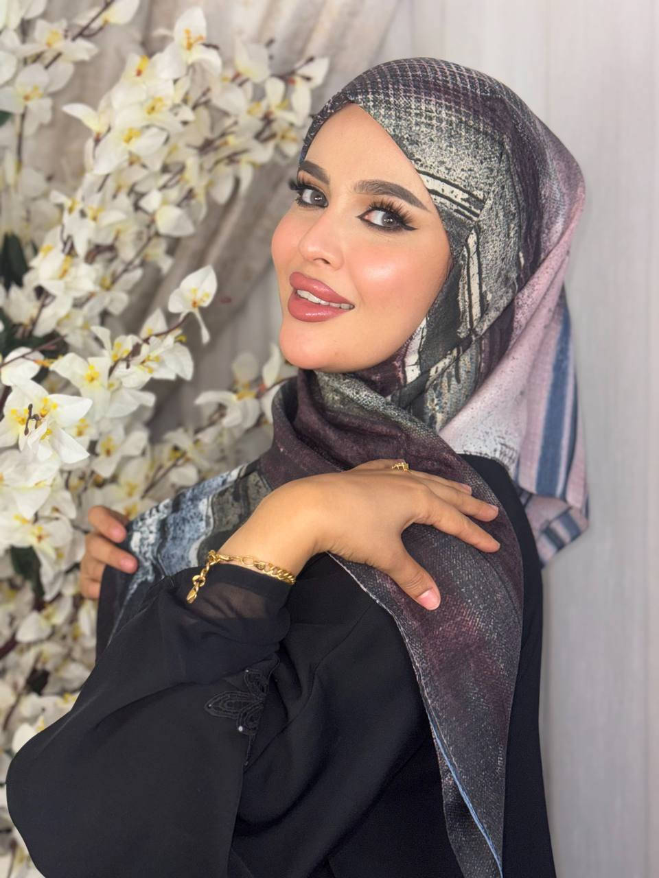 💓💓💓💓💓💓شال و شيلة 💓💓💓💓💓💓
❣️ربطة قطني قياس ٩٠ اللوان متعدده و خامة مميزة ❣️
العنوان : الصويرة/حي المعلمين/شارع الصياغ/مجاور العطية سنتر وصالون روز. 
يوجد لدينا خدمة توصيل 
للحجز والاستفسار مراسلة الصفحة او الاتصال ع الرقم *********** / فايبر. واتس اب. تلكرام
