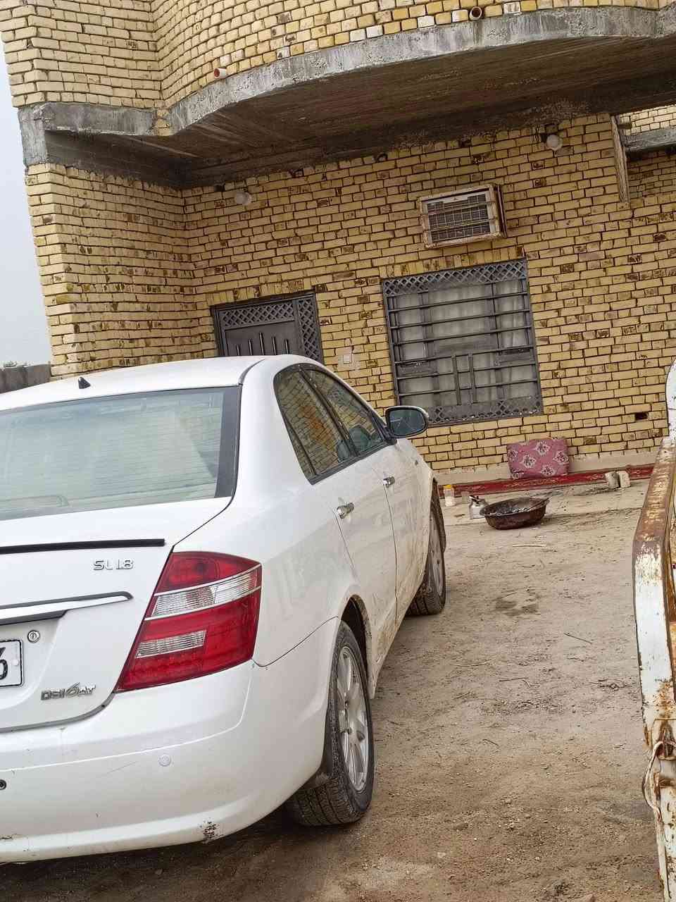 سلام عليكم جلي موبل 13 للبيع سياره جاهزه مكينه وگير وحداديه وتبريد شرط عنوان ناصريه مركز طريق جامعة ذي قار قرب الشريف تلفون *********** سعر 42 وبيه مجال
